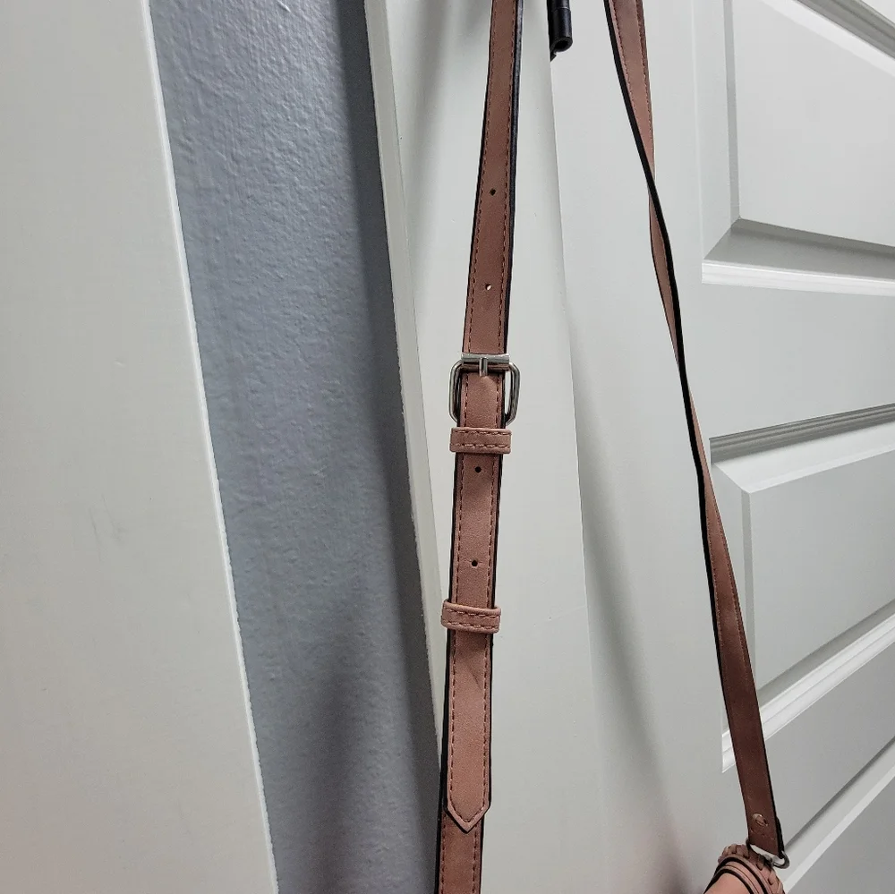 Francesca’s Martina Flapover Whipstitch Crossbody Bag in Pink with Tassels - Picture 6 of 10